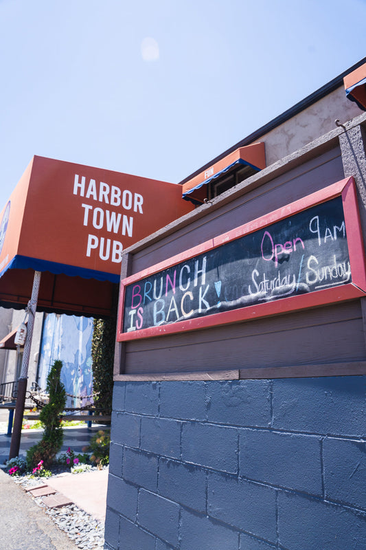 Discover Outdoor Seating in Point Loma at Harbor Town Pub